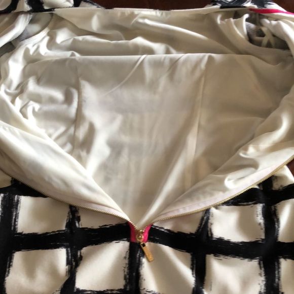 Eliza J Dress sz 6 white polyester knit sheath, 3/4 sleeve, black grid, lined - Picture 15 of 15